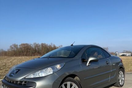 Peugeot 207 160.000 km 4.299 &euro; Augsburg 86150