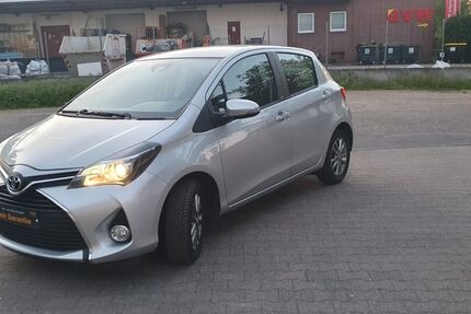 Toyota Yaris 140.000 km 8.100 &euro; Frankfurt am Main 60386