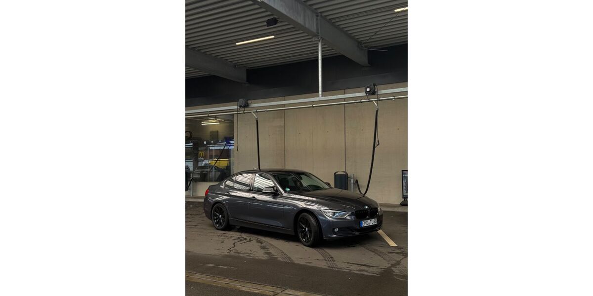 BMW 320 255.000 km 10.900 &euro; Emden 26721