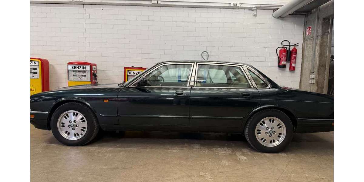 Jaguar XJ6 163.131 km 17.900 &euro; Bopfingen 73441