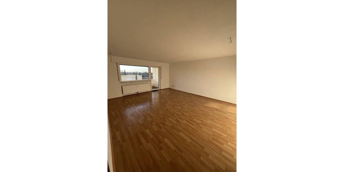 Etagenwohnung Schwetzingen - 3 Zimmer, 89 m&sup2;, 1.130&euro; | Angebot:26908888