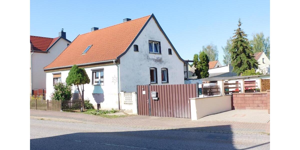 Einfamilienhaus Sangerhausen - 7 Zimmer, 100 m&sup2;, 37.500&euro; | Angebot:15827437
