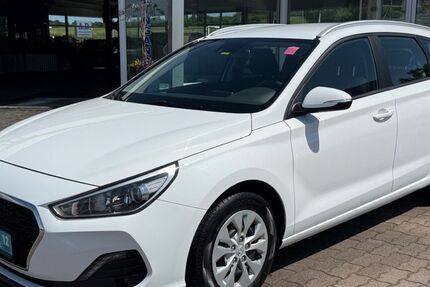 Hyundai i30 99.766 km 12.490 &euro; Niedergebra 99759