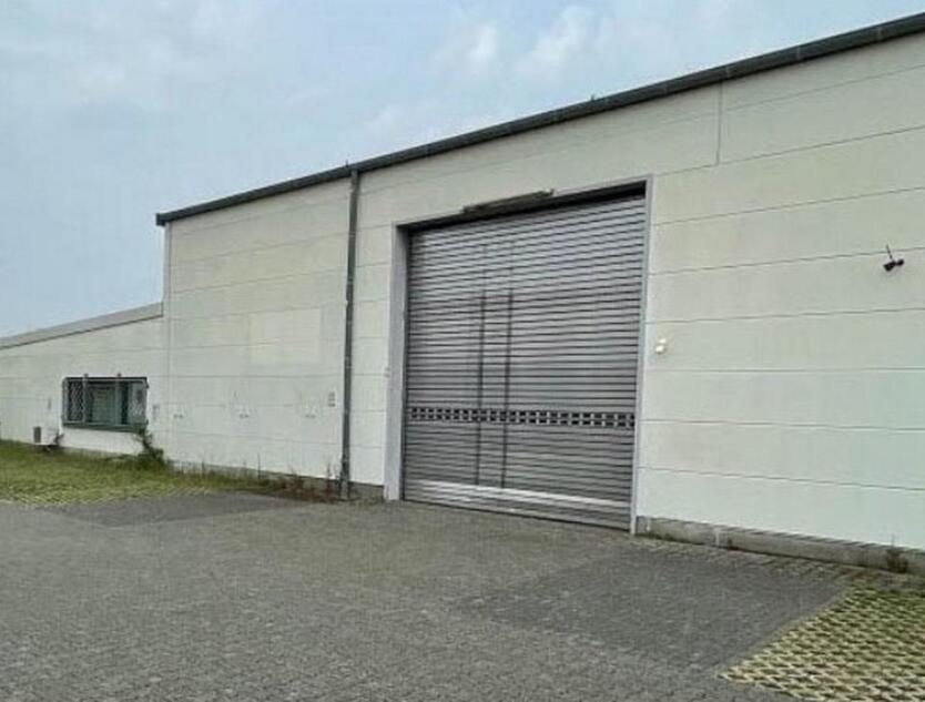 Trockene Lagerhalle Abstellraum 550m² mit 4m Rolltor zu vermieten zimmer
