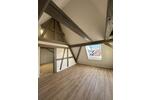 Helle 3-Zimmer Dachgeschosswohnung mit Fachwerkelementen 3 zimmer