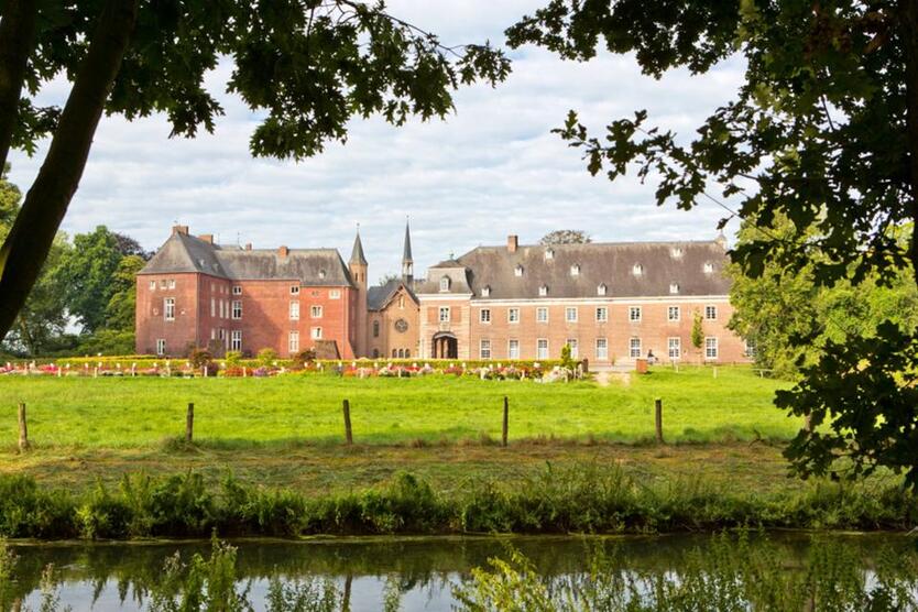 34 m² Bürofläche im Schloss Wissen in Weeze am Niederrhein zimmer