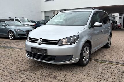 VW Touran 186.930 km 7.995 &euro; Stuttgart 70597
