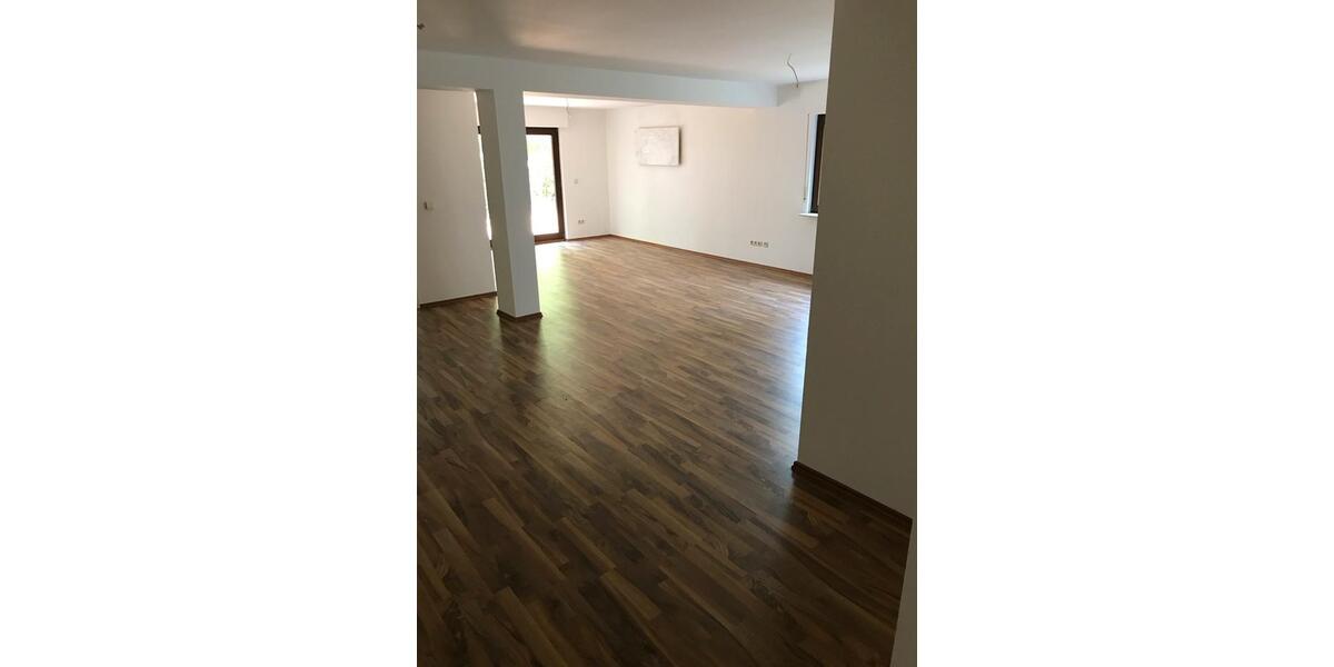 5 Zi Whg. mit Garten 2.UG 114qm in 97896 Freudenberg zu vermieten zimmer