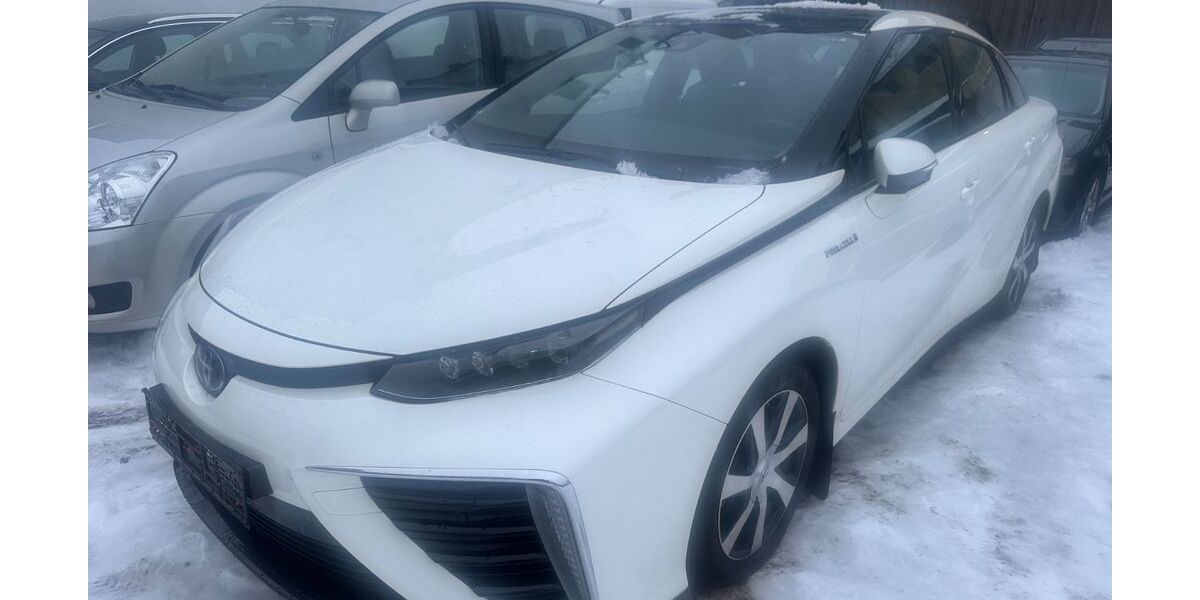 Toyota Mirai 44.900 km 9.300 &euro; Bremen 28215