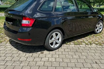 Skoda Fabia 41.000 km 14.450 &euro; Grenzach-Wyhlen 79639