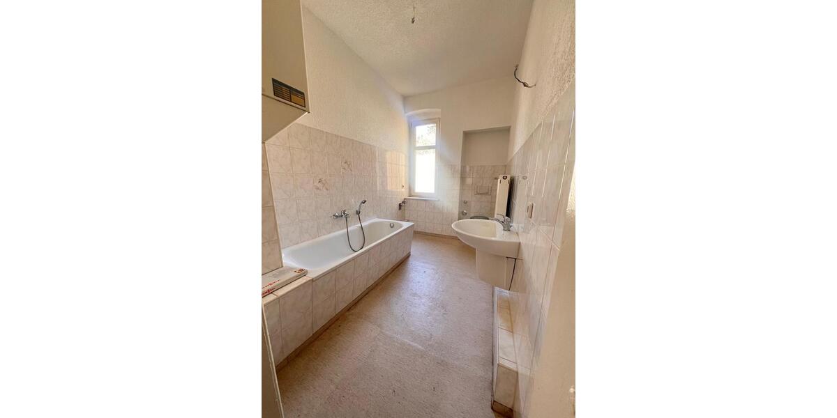 Etagenwohnung Altenburg - 2 Zimmer, 49 m&sup2;, 294&euro; | Angebot:26179987