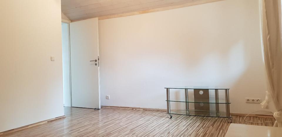 Dachgeschoßwohnung Traitsching - 3 Zimmer, 120 m&sup2;, 650&euro; | Angebot:26600547