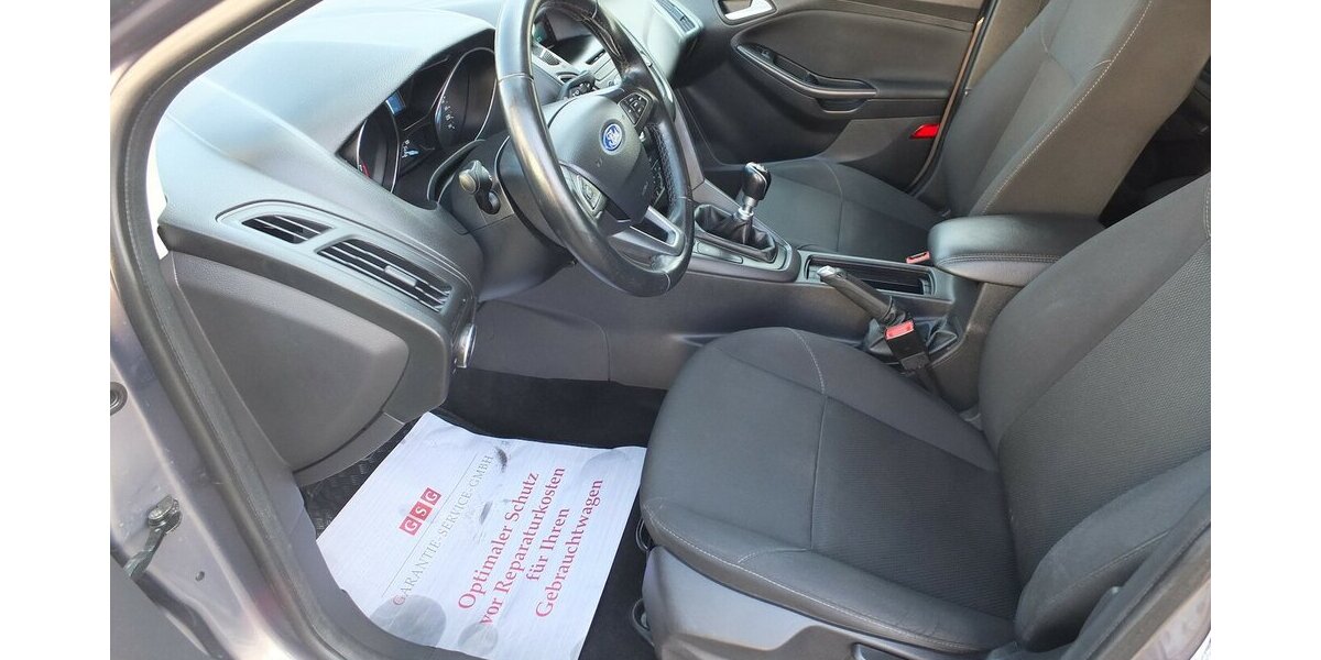 Ford Focus KLIMAUTOMATIK PARKPILOT 4-TÜRIG 118.919 km 6.998 &euro; Köln 50858