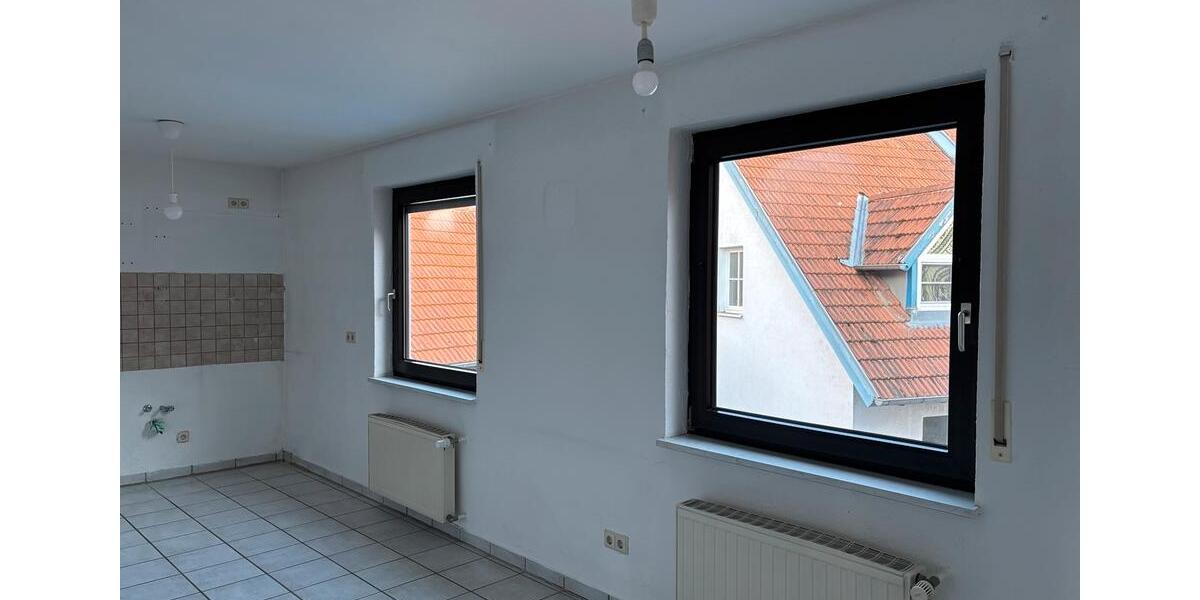 Mehrfamilienhaus, Wohnhaus Sinsheim - 8 Zimmer, 194 m&sup2;, 1.900&euro; | Angebot:25950758