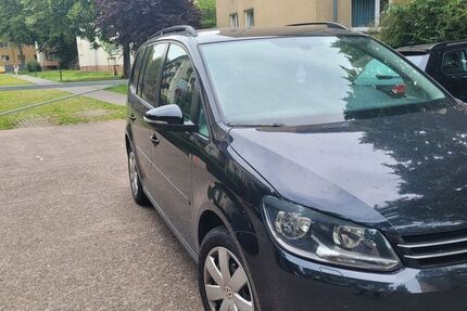 VW Touran 207.500 km 6.500 &euro; Göttingen 37075