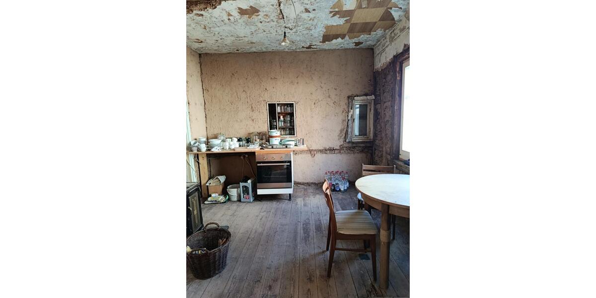 Einfamilienhaus Treffurt - 2 Zimmer, 80 m&sup2;, 32.000&euro; | Angebot:25751324