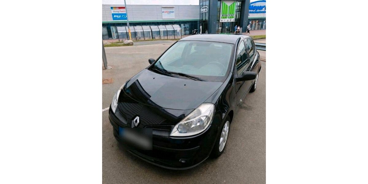 Renault Clio 172.166 km 2.100 &euro; Stade 21682