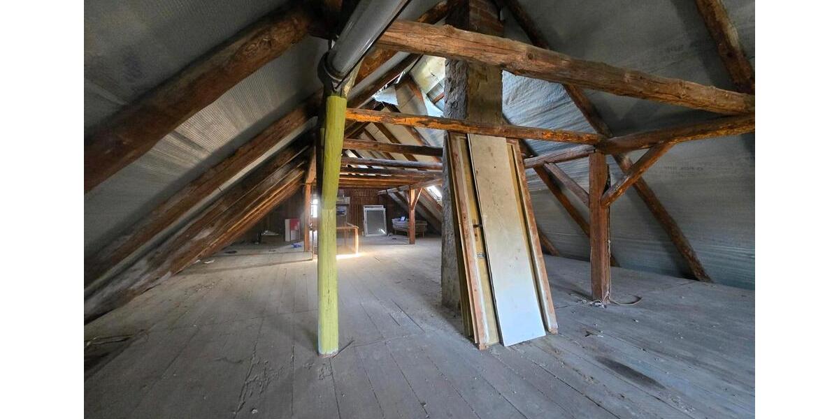 Mehrfamilienhaus, Wohnhaus Löbau - 10 Zimmer, 300 m&sup2;, 41.000&euro; | Angebot:26837285
