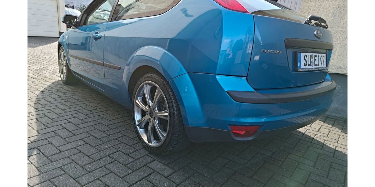 Ford Focus 159.999 km 3.799 &euro; Radevormwald 42477