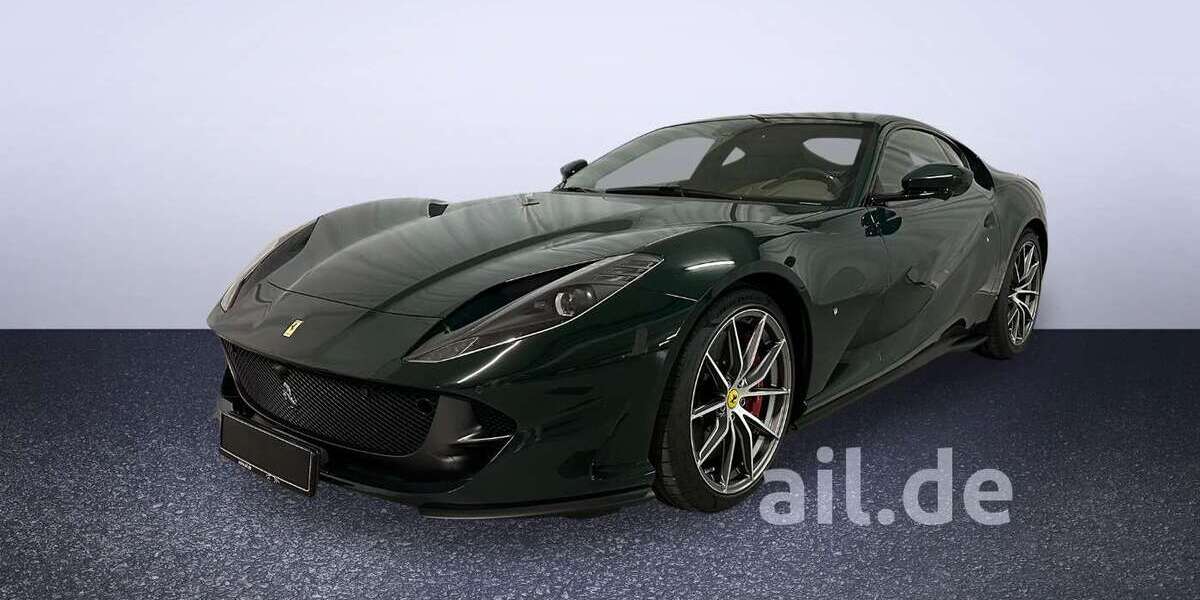 Ferrari 812 13.800 km 379.900 &euro; Grünwald 82031