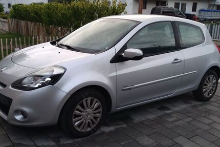 Renault Clio 153.000 km 2.990 &euro; Frickingen 88699