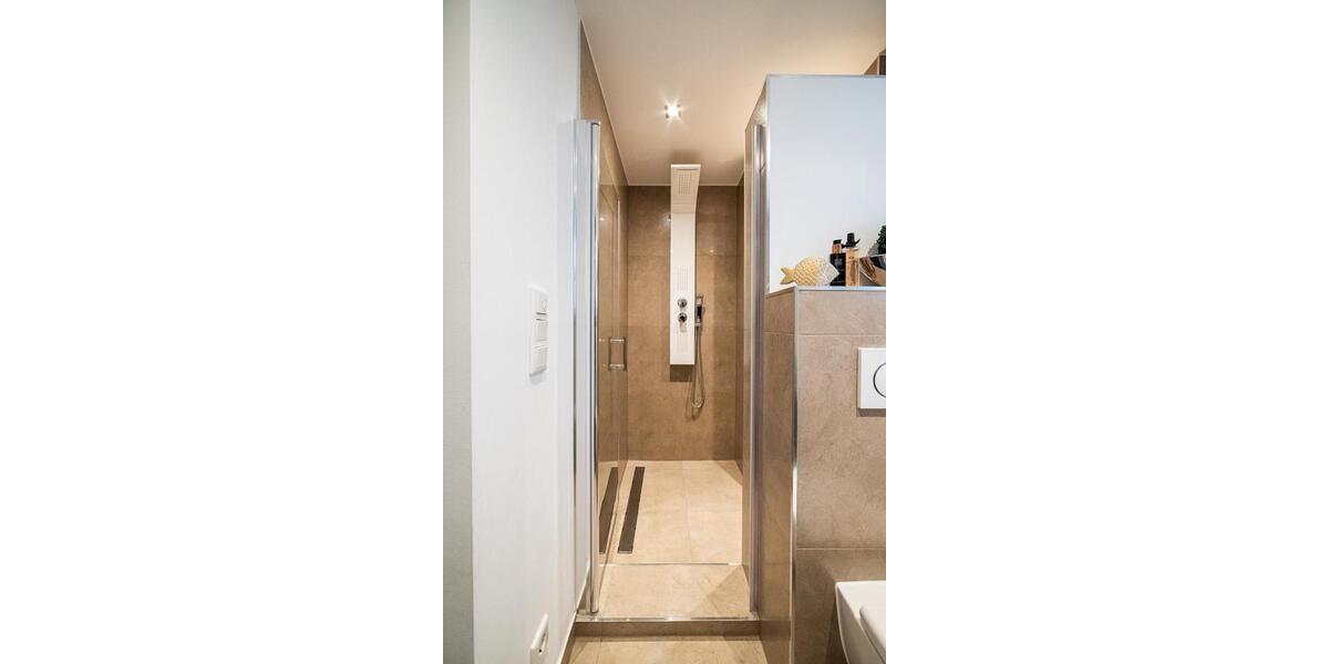 Einfamilienhaus Holzminden - 9 Zimmer, 230 m&sup2;, 2.700&euro; | Angebot:26253737