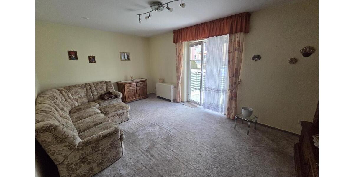 Hochparterre Weida - 2 Zimmer, 55 m&sup2;, 300&euro; | Angebot:25944538