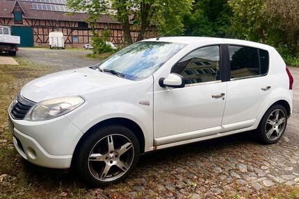 Dacia Sandero 215.500 km 1.500 € Stadtallendorf 35260