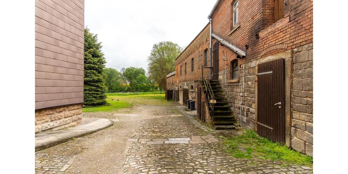 Mehrfamilienhaus, Wohnhaus Hohenmölsen - 10 Zimmer, 282 m&sup2;, 349.000&euro; | Angebot:26957655