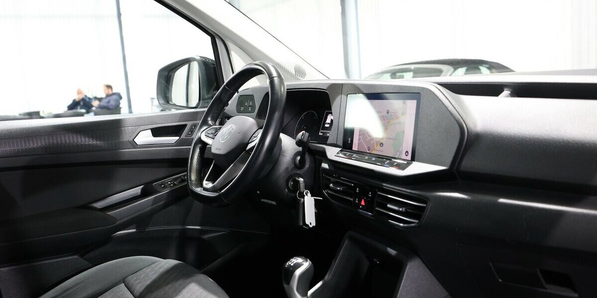 VW Caddy Maxi KOMBI 2.0 TDI 4M LIFE IQ ALLRAD OPTIK 95.000 km 27.991 &euro; Hamm 59077
