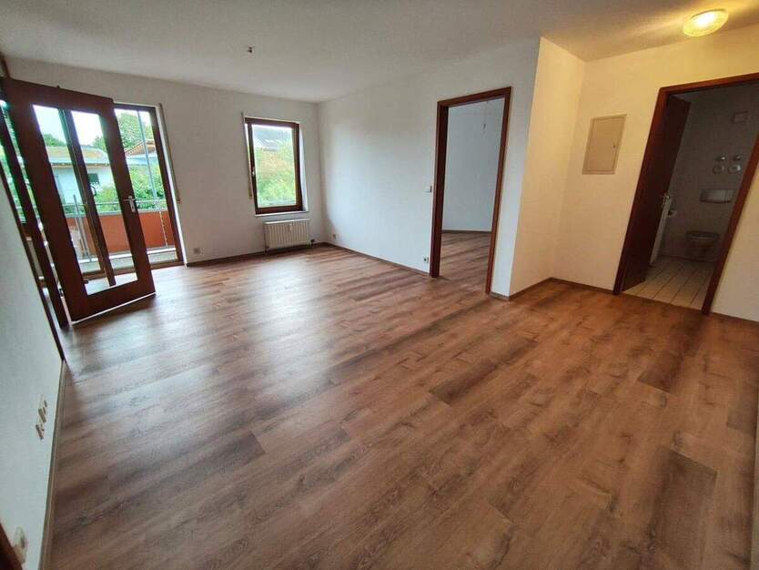 Von privat ohne Provision- Schöne 2,5 Zimmer Wohnung in Böblingen mit Stellplatz 2 zimmer