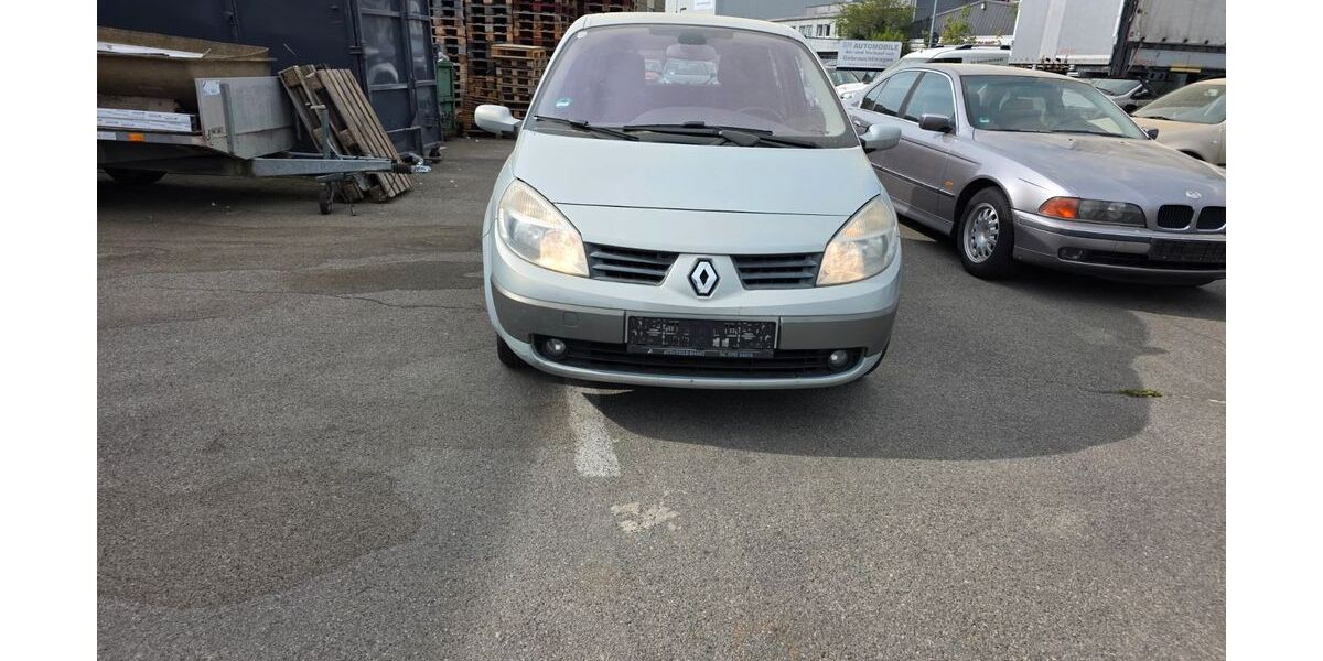 Renault Scenic 180.082 km 999 &euro; weingarten 88250