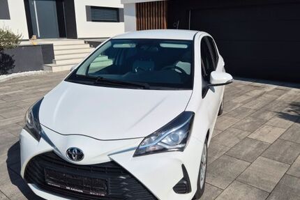 Toyota Yaris 29.456 km 10.900 &euro; Plattling 94447