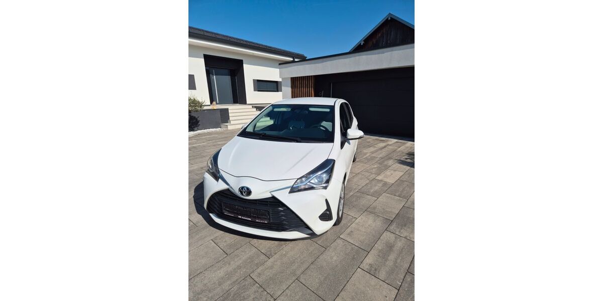 Toyota Yaris 29.456 km 10.900 &euro; Plattling 94447