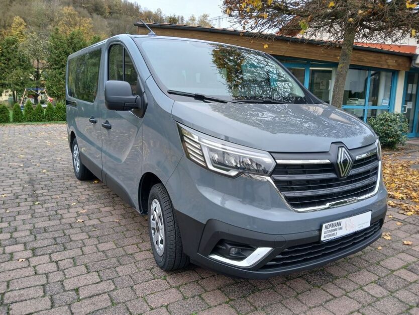 Renault Trafic 27.200 km 35.990 € Grafenrheinfeld 97506