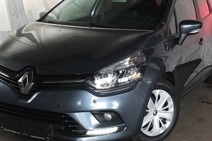 Renault Clio EXPRESSION NAVI PARCTRONIC START-STOP 118.021 km 7.680 &euro; Köln 50858