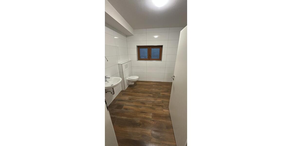 5 Zimmer Wohnung am Rothsee mit großem Grundstück 5 zimmer