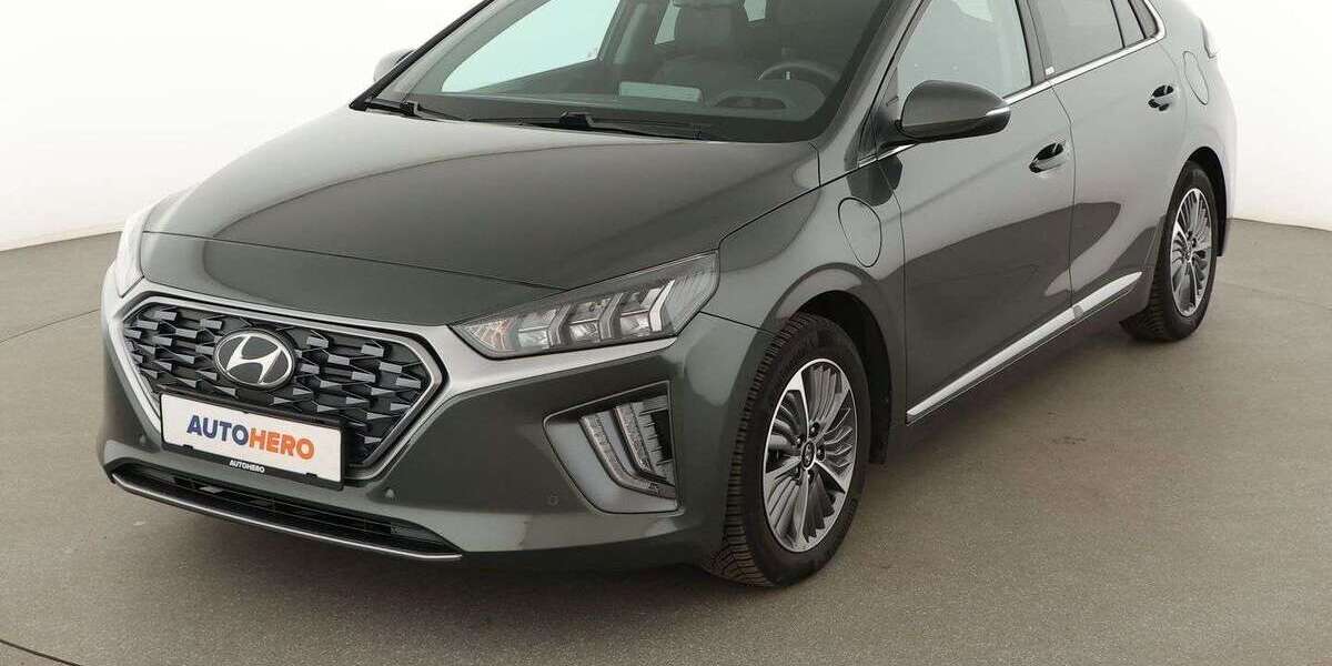Hyundai IONIQ 35.734 km 19.690 &euro; Köln 50739