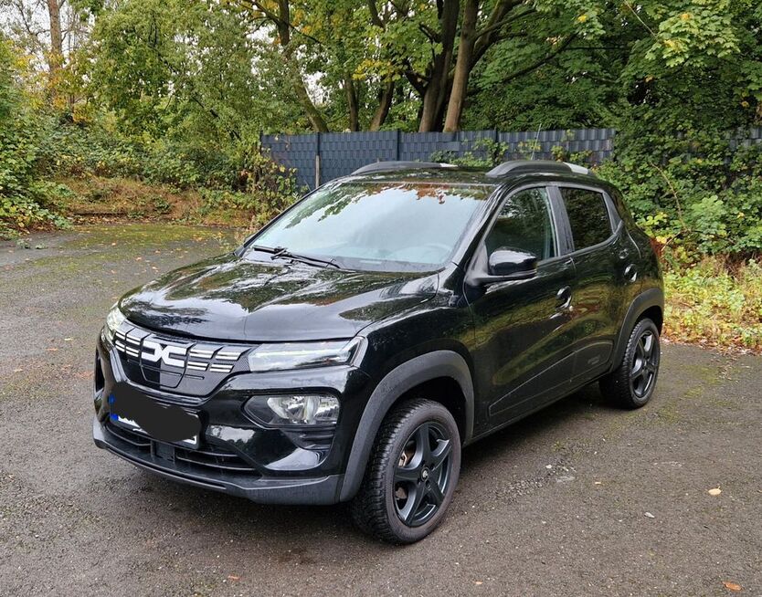 Dacia Spring 37.000 km 10.790 € Solingen 42699