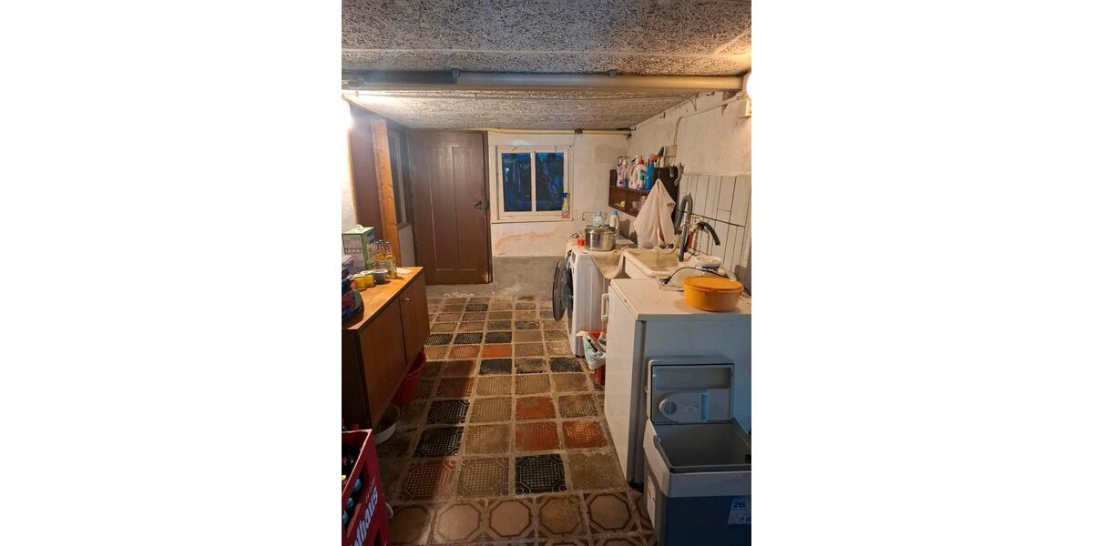 Doppelhaushälfte Stockach - 6 Zimmer, 135 m&sup2;, 220.000&euro; | Angebot:27097664