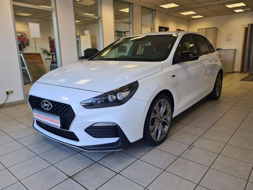 i30