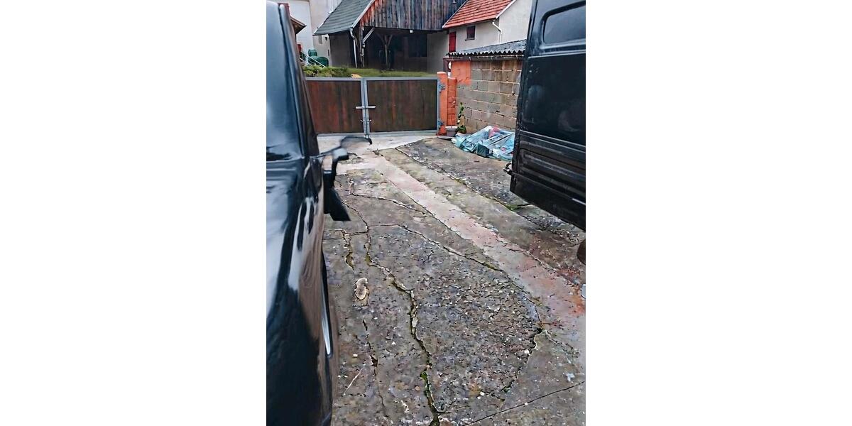 Einfamilienhaus Bad Königshofen im Grabfeld - 5 Zimmer, 176 m&sup2;, 99.000&euro; | Angebot:24655328