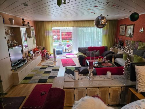 Großzügiges Reihenmittelhaus mit Wintergarten und Garten in 97076 Würzburg-Lengfeld (ID 10700) - Reihenmittelhaus Würzburg (Lengfeld) Würzburg (Lengfeld) | Angebot:27005843