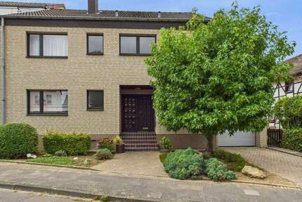 Haus zum Kaufen in Düren Lendersdorf 375.000 € 146 m² 5 zimmer