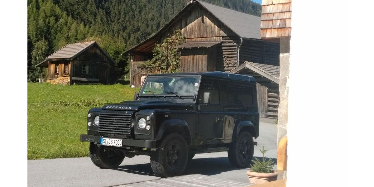 Land Rover Defender 144.000 km 41.500 &euro; Kreuztal 57223