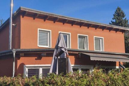 Modernisierte freistehende Remise mit 3,5 Zi, Einbauküche, FB-Heizung u. Garten in ruhiger Ortslage! 3 zimmer