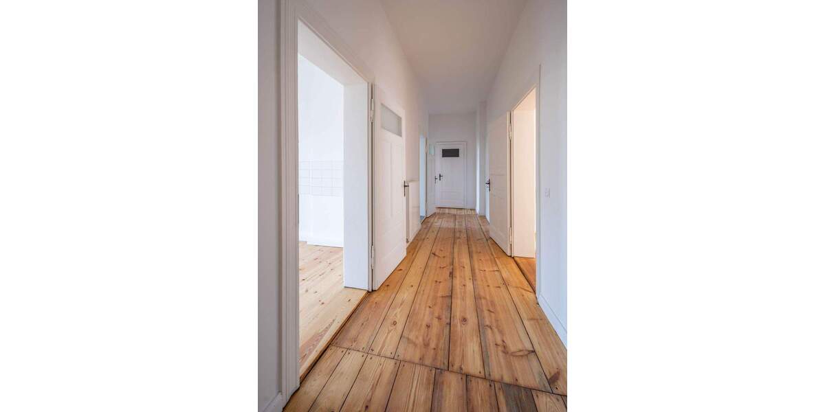 Etagenwohnung Dessau-Roßlau Innenstadt - 4 Zimmer, 139 m&sup2;, 1.390&euro; | Angebot:25360657