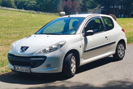 Peugeot 206 112.000 km 1.998 &euro; Hadamar-Niederzeuzheim 65589