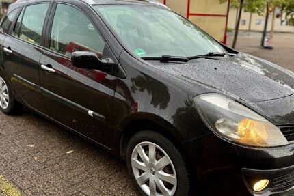 Renault Clio 135.000 km 2.950 &euro; Ronshausen 36217