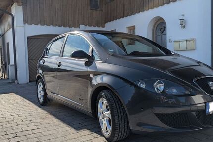 Seat Altea 212.683 km 2.350 &euro; Piding 83451